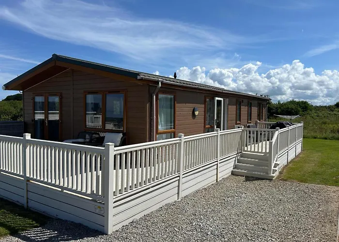 Lodge With Decking At Trevella Holiday Park, Newquay, Ref 98011F