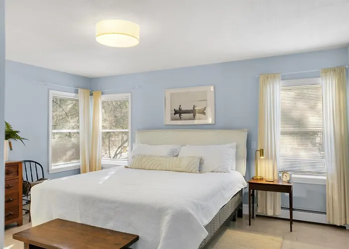 Northern Nest Mdi Lakefront Single-Level, Dual King Bedrooms & Private Dock
