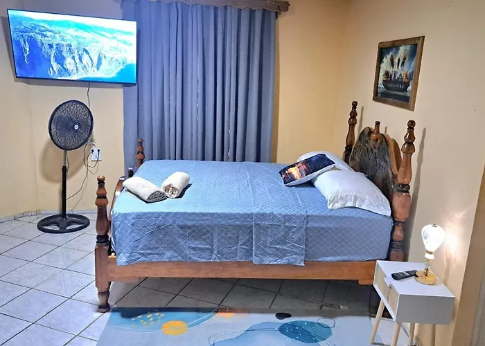 Habitacion Indpte Para 3 Personas Con Bano Privado Y Patio