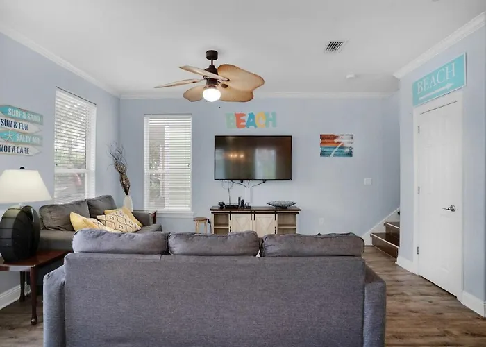 Deja Blue- Pet Friendly- Pool Front