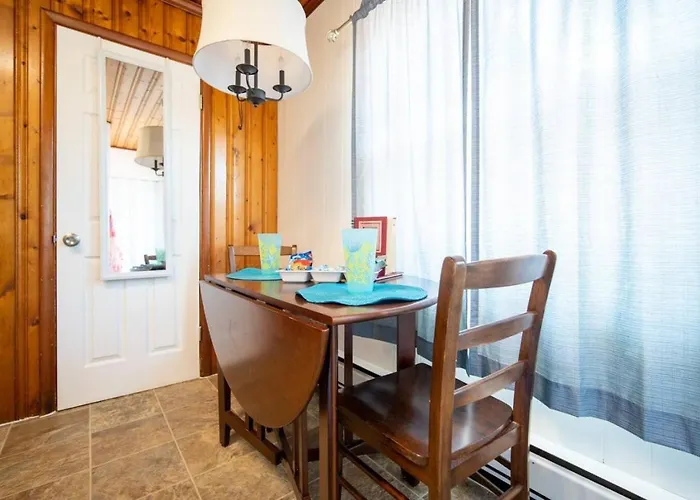 Private King Bed Suite-Near Ami Beach-Walk Dtown.