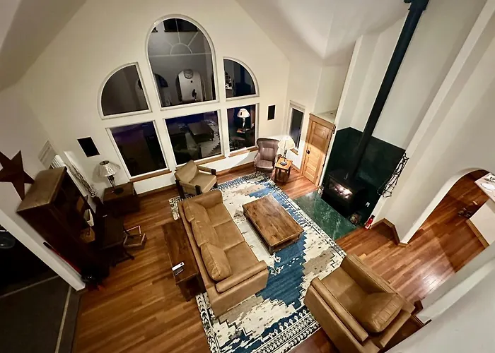 Elklandia A Premier Luxury Estate For Gatherings