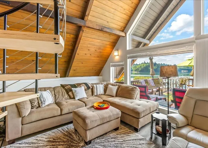 Beautifully Remodeled Beach Front A-Frame