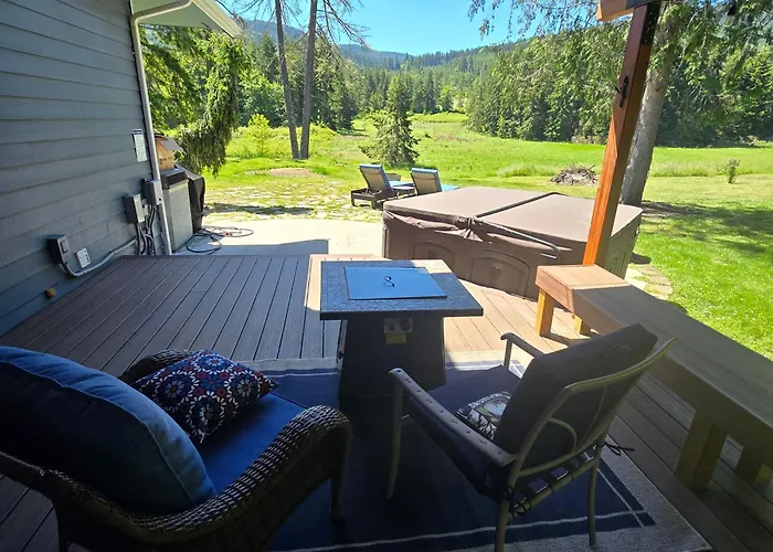 Elklandia A Premier Luxury Estate For Gatherings
