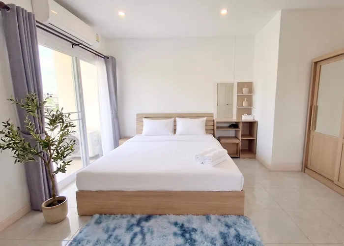 Central Patong 2-Bedroom Home Near Jungceylon