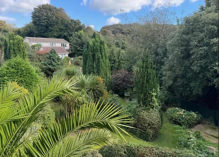 Cosy Warren - With Ocean View - Plus Savings On Ferry Travel