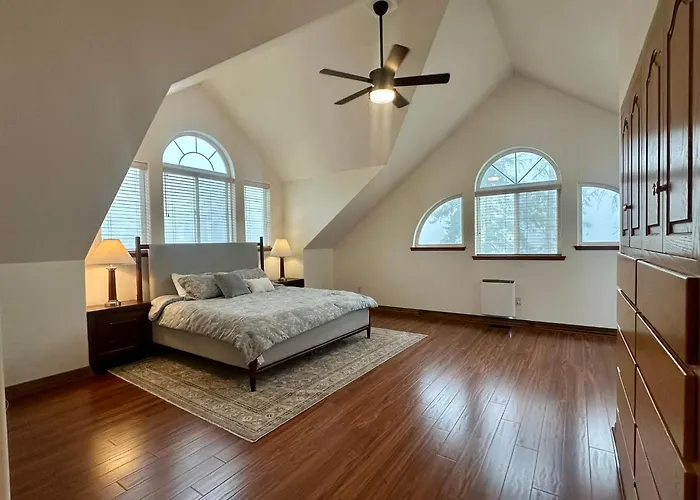 Elklandia A Premier Luxury Estate For Gatherings