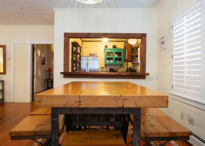 Quietside Quarterdeck Dual King Wings, Bunk Room, Fire Patio & Pet-Friendly
