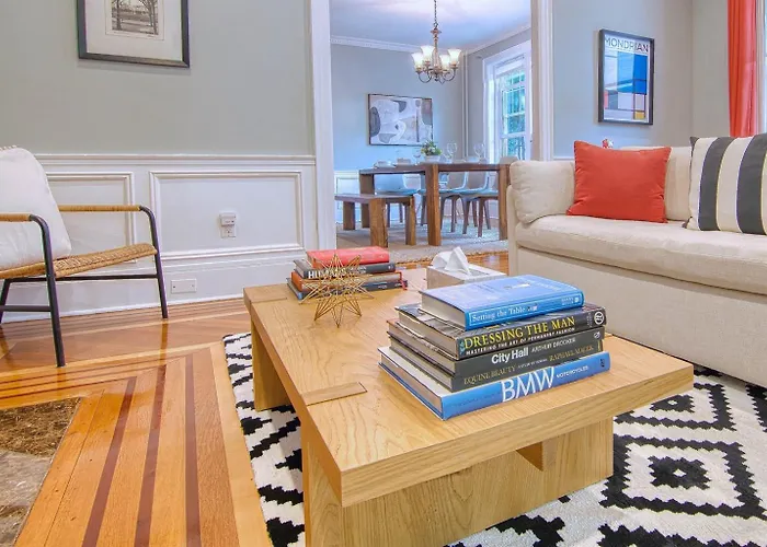 4Br Near Prospect Park Off-Street Parking Outdoor Space 3 Kings, 1 Queen