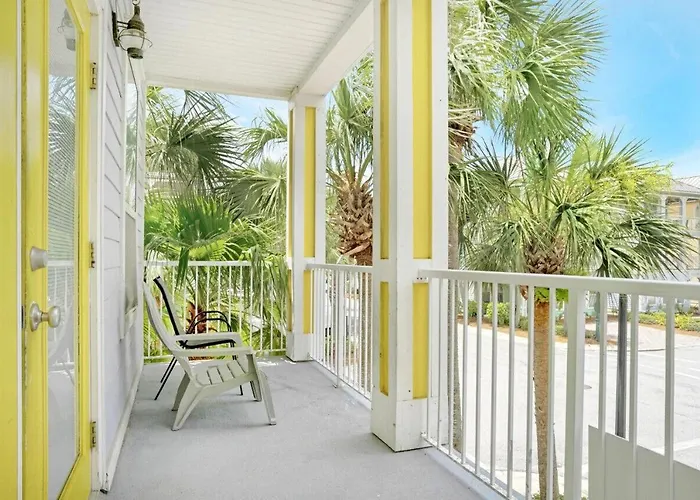 Deja Blue- Pet Friendly- Pool Front
