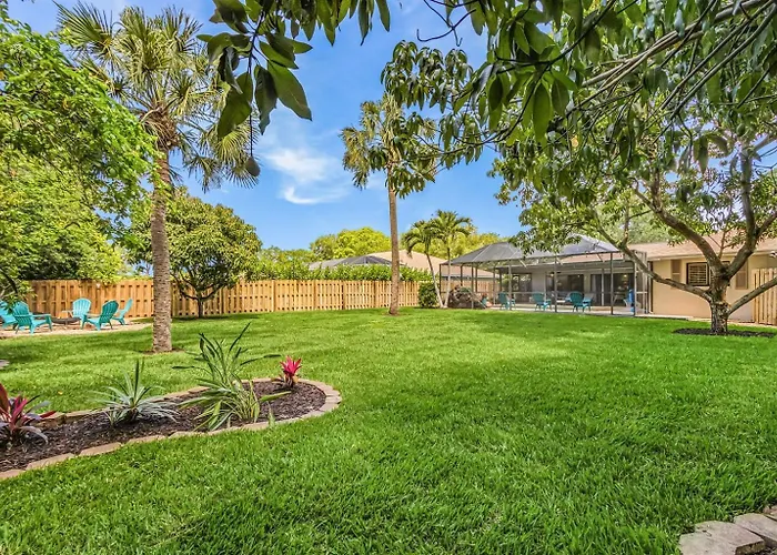 Naples 4Br Kayak Access, Heated Pool, Bbq, Lg Yard