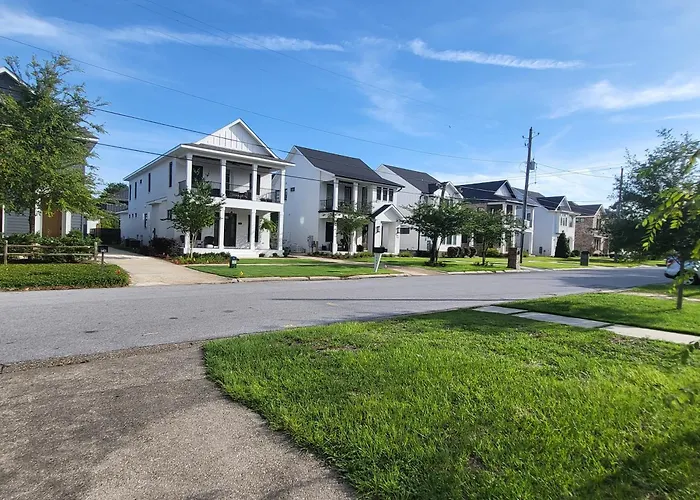 Pensacola Paradise - 3Br 2Full Bath Cottage In Upscale Area 5 Min To Beach And Downtown