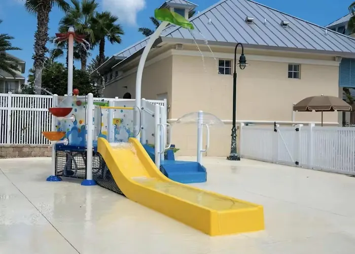 Sunkissed Stays W Screened-In Pool & Hot Tub, Steps To The Beach Pcbv