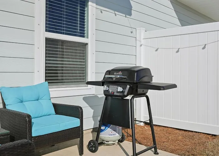 Salty Seahorse New Coastal Townhome In Pcb