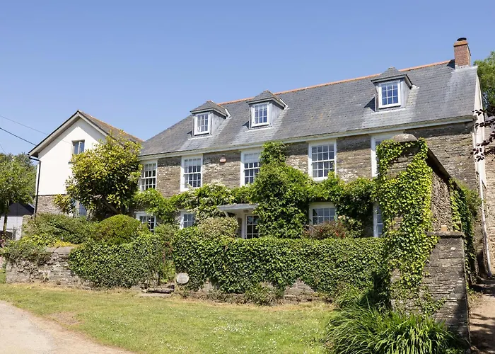 Lower Easton Farmhouse - Near Kingsbridge, A Beautifully Restored Grade II Countryside Retreat