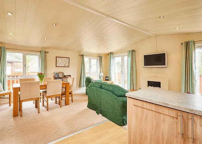 Host & Stay - Pine View