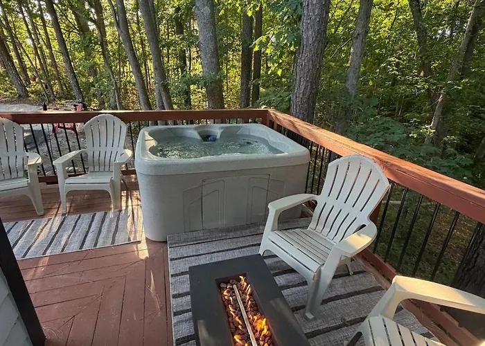 The Monarch- A Pinehurst Retreat