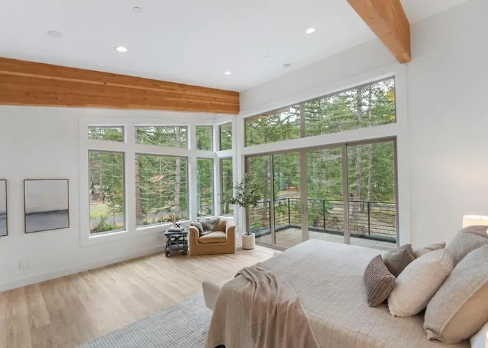 Luxury Mountain Getaway Near Crystal & Rainier
