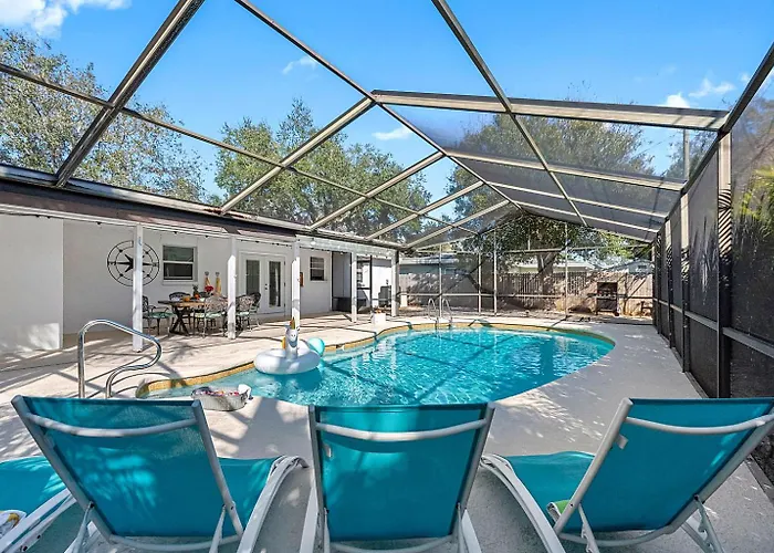 Screened Heated Pool, 15 Min To Beach 4Br Sleeps 10, Largo