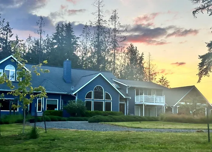 Elklandia Home & Suite - Sleeps Up To 18