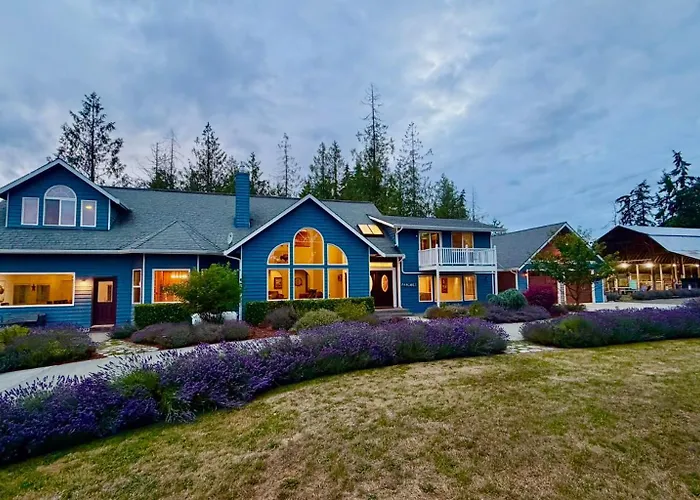 Elklandia Home & Suite - Sleeps Up To 18