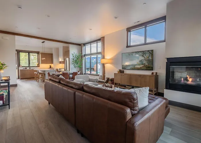 New Rowhome In Suncadia Social With Pool Access!