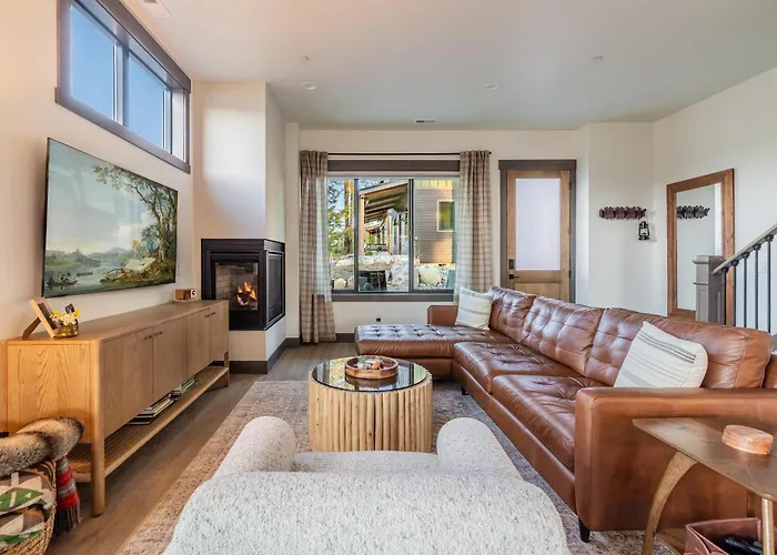 New Rowhome In Suncadia Social With Pool Access!