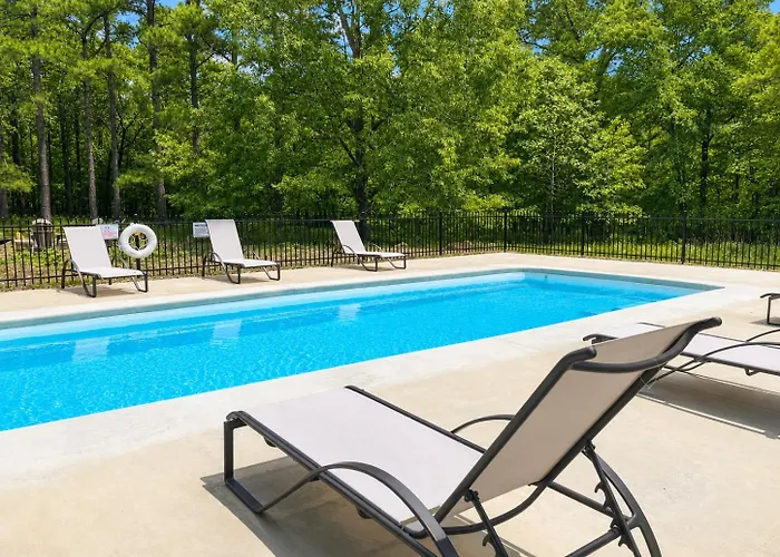 Secluded Pool Hot Tub Starlink Ev Charger