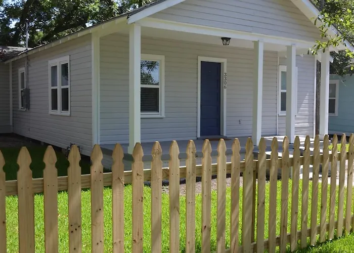 "Pure Joy" Family Beach Cottage