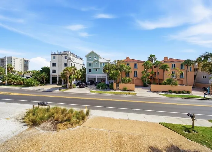 Beach Rd 300Ft To Beach Access And 500Ft To Siesta Key Village 2Bdr