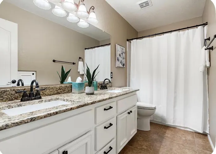 Waterfront Home With Heated Pool & Game Room