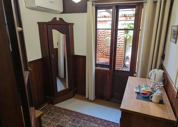 Bridgefield Guest House