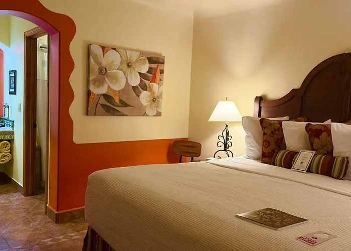 Los Arboles Hotel