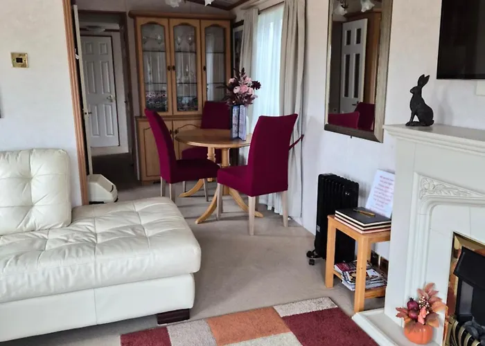 Ruth'S Repose Shropshire Country Retreat With Private Hot Tub & Stunning Views