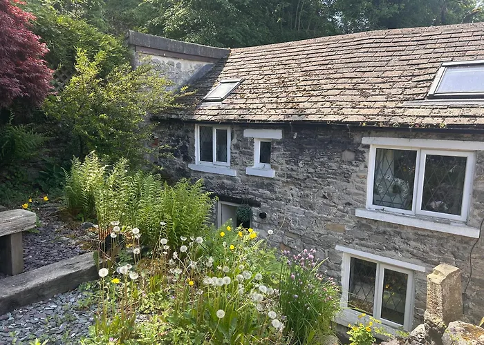 Cavedale Cottage
