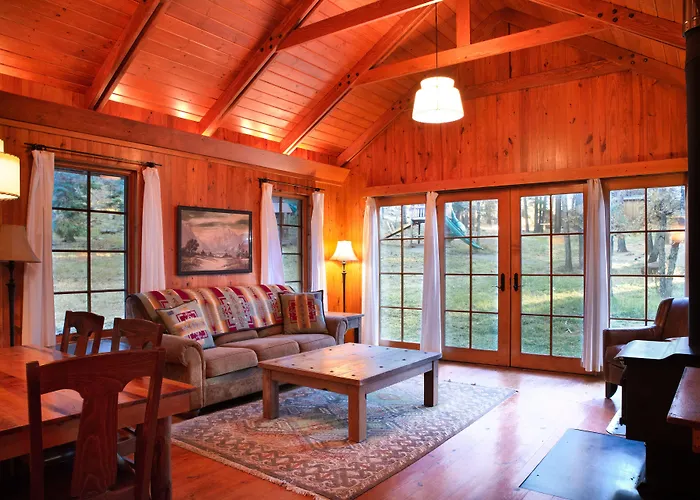 Corkins Lodge