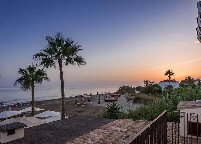Residence By The Beach House