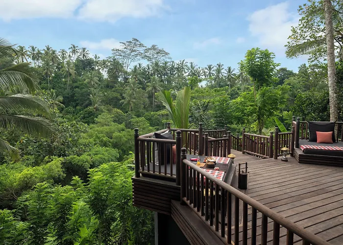 Capella , Bali