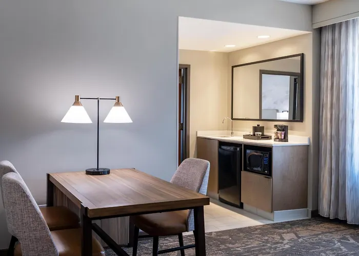 Embassy Suites By Hilton Albuquerque