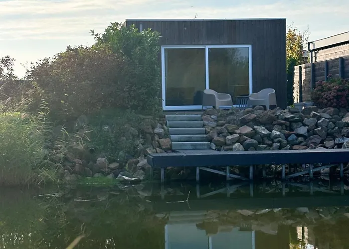Tiny House Stilte Oan It Wetter