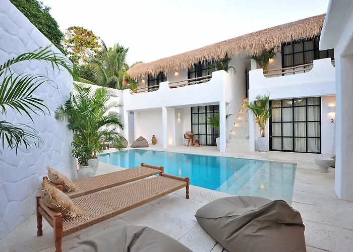 Hotels With Four Stars Amara Uluwatu