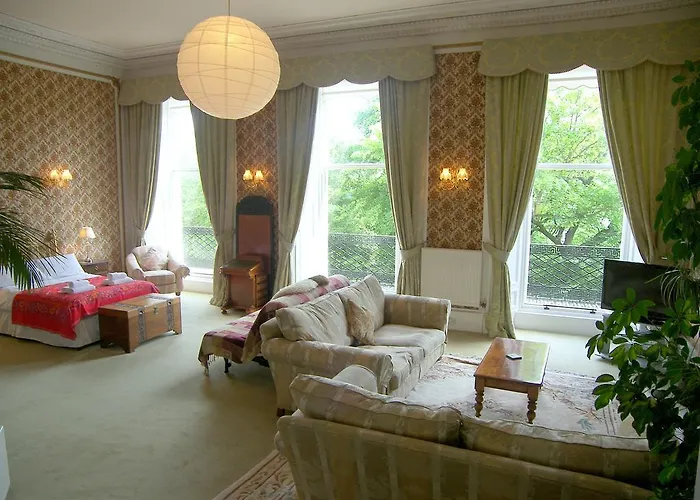 Regent Terrace, Central And Charming, Quiet