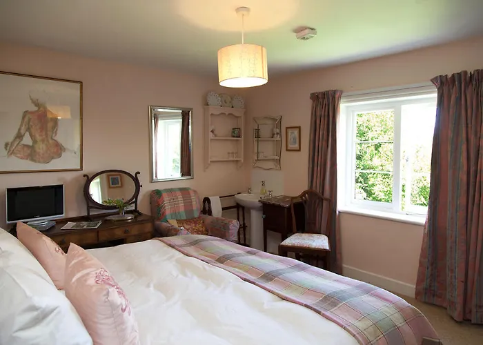 Lower Buckton Country House
