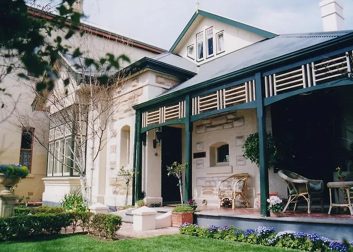 Water Bay Villa