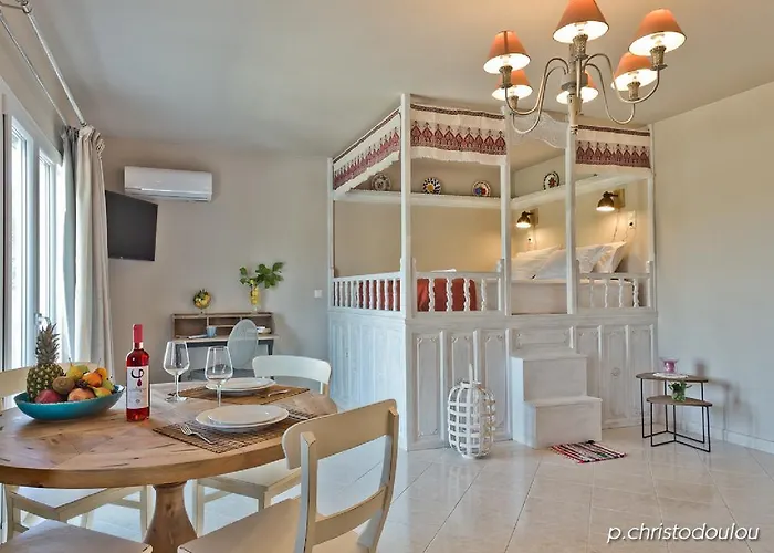 Elaia Villas