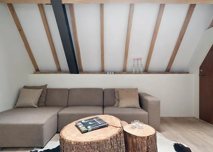 Cour 8 Lofts