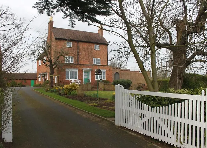 Ingon Bank Farm Bed And Breakfast