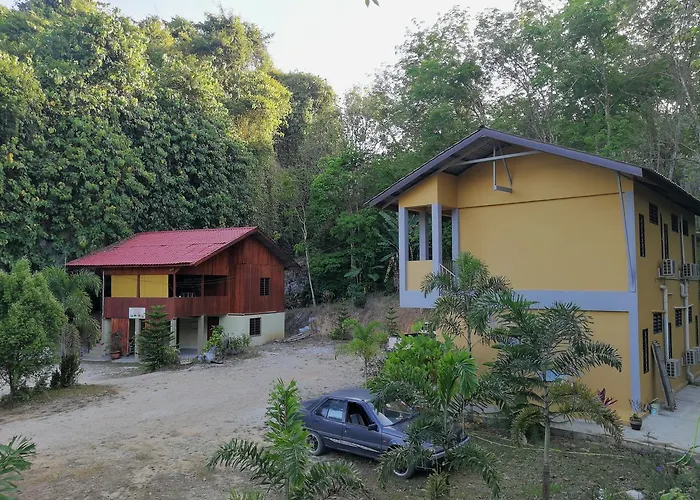 Country House Pulai Holiday Village 布赖旅游乡村