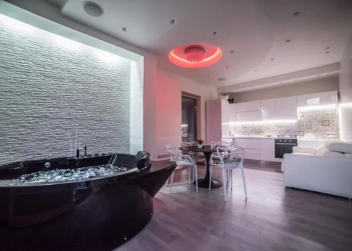 Pandora Luxury Suite