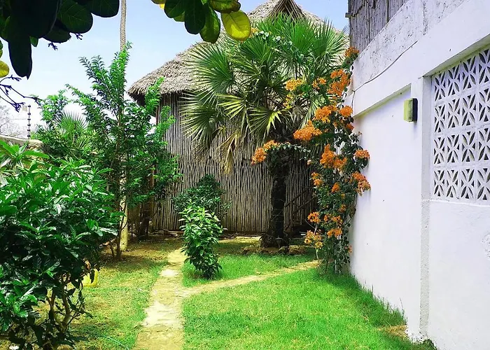 Diani Hostel